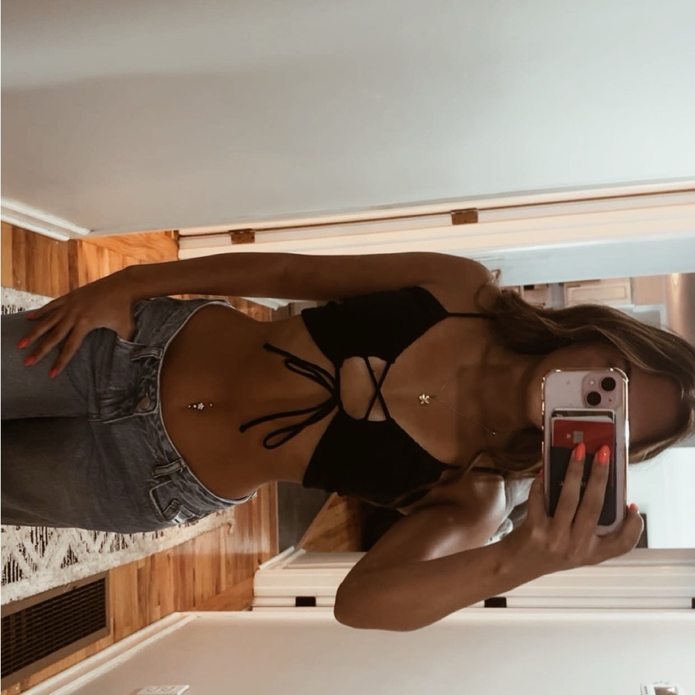 Stylish Black Tie-Front Crop Top